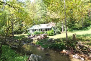 Creekside 1920's Farmhouse - Image 2