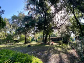 Cypress Fish Camp 2/1 Dock with lake access - Image 2
