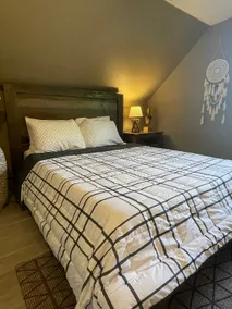 2b apt loft Downtown Ipswich - Image 3