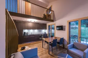 Maisonette apartment with large garden, MY - Image 2
