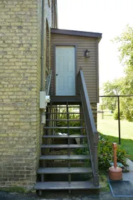 Historic apartment at The DeKoven Center Apt 5 - Image 4