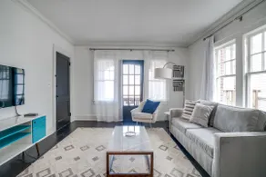 Candler Park Gem: Walk to Restaurants, Coffee, Parks & More! - Image 2