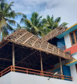 Cheerful 3-bedroom with beach view. - Image 5