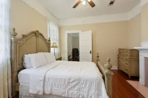 Sunny Historic 2br Magazine Street House - Image 4