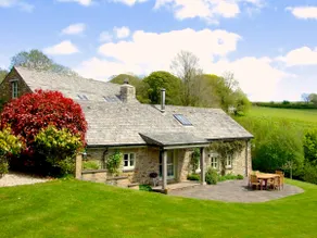 Pella Cottage Nr Fowey, garden, parking EV Charger - Image 2
