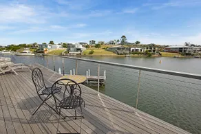 Pier 37 - Endless Lake Views | 3BR w/Jetty - Image 5
