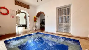 Gorgeous 8 BR House w/ Pool in the Old City - Image 4