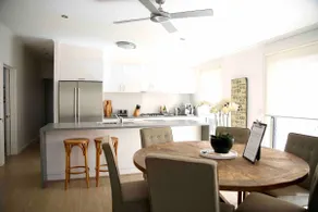 Bella House - 3 Bed home with pool + 1bd apt - Image 2