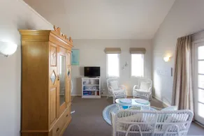 Fremantle Local Beach Studio - Image 4