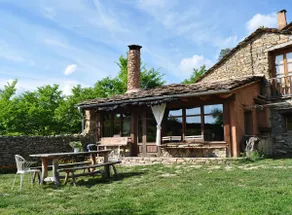 Pegatera. Farmhouse surrounded by forest. Disconnect - Image 5