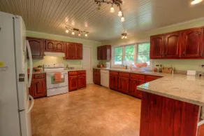 Lakehouse Lilypad | Boats | Game Room | Sleeps 9 - Image 2
