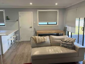 Comfy 2 bedroom place with Patio - Image 4