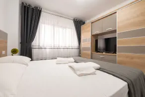 Luxury Ultracentral - Image 2