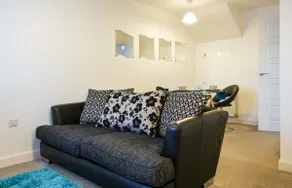 1 Bedroom Apartment Leamington Spa Hosted By Golden Key - Image 2