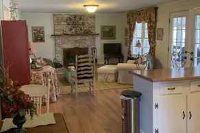 Cozy Country Cottage on beautiful Weiss Lake. - Image 2