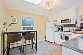 Superbowl HQ: Walkable Sunnyvale Cottage - Image 5