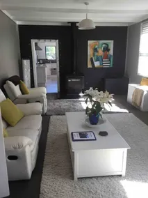 73 on Montagu Contempory, convenient, close -town - Image 5