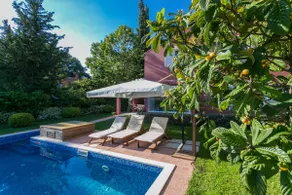 ★ Stunning Red Cottage with a Pool + Free Ⓟ ★ - Image 2