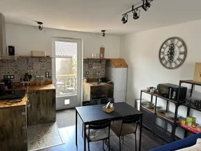 Peaceful apartment with garden - Image 4