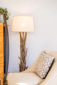 The Zen Den **Pristine** Apartment with Patio - Image 4