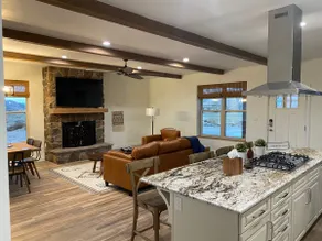 Brand New Modern Contemporary Farmhouse - Image 4