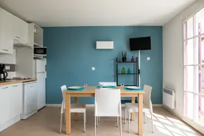 Hus 3 soveværelser *** i bopæl med opvarmede pools - Image 3