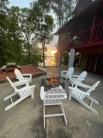 Lake Eufaula Log Cabin, Private Dock, Premier Hunting - Image 4
