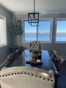 Cozy Lakefront Cottage - Image 3