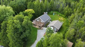 Oliphant 4 Season Cottage one block from the Lake - Image 5
