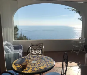 The Carrubo Blù, Charming Condo Overlooking Sea - Image 2