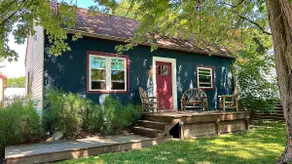 Charming Cottage - Hot Tub/Fire-Pit/Lakeview - Image 3