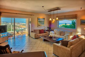 Villa Odyssia: experiencia única de relajación y confort cerca de la playa de arena - Image 5