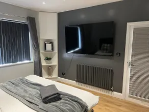 The Broadway Beach House with Hot tub - Image 2
