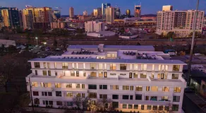 Downtown Condo! Heated Pool! Walk to the Gulch! Free Parking! - Image 5