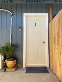 New studio #1 w/private entrance - Image 2