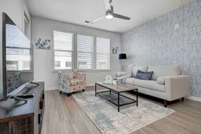 KING BED - 1BED/1BTH - LUXE - Image 4