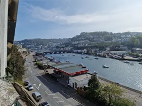 Looe.4 Bedroom Period House sleeps 9. Great views. - Image 3