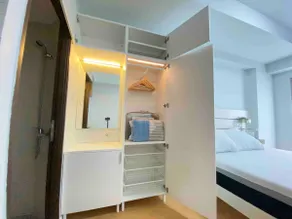 IR Residential Suite w/ Netflix , Disney & Wi-Fi ! - Image 3