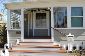 Newly Furnished Greenport Escape with Central Air - Image 2