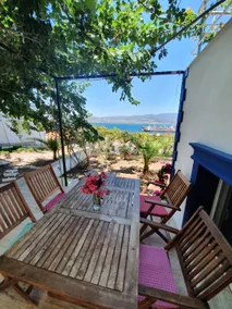 Adam Hive Villa ,Panoramic Seaview and cosy garden - Image 4