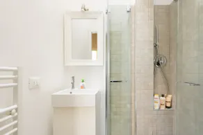 Aida romantic apartment - Image 4