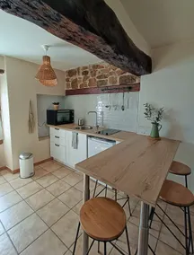 Cozy 2-bedroom in the heart of a picturesque village - Image 5
