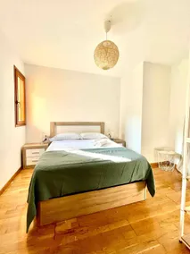 Castle Apartment - Image 4