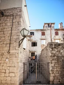 Hidden gem in the ❤ of Trogir with Balcony - Image 5