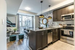 Central Townhouse 2 Beds 2 Baths Free Parking Wifi - Image 3