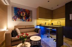 Lupoline Apartment 6 - Image 2