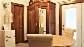 Storybook Garden Patio Suite (Private entry) w/AC - Image 3