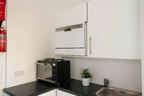 2 Minutes from Drumcondra Station - Image 4