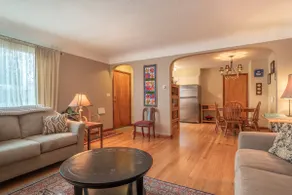 Sara's Guest House in West Vancouver - Image 3