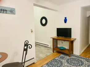 Private Space with Full Kitchen - Image 4